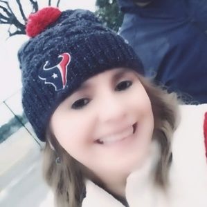 Meet your Posher, Febe